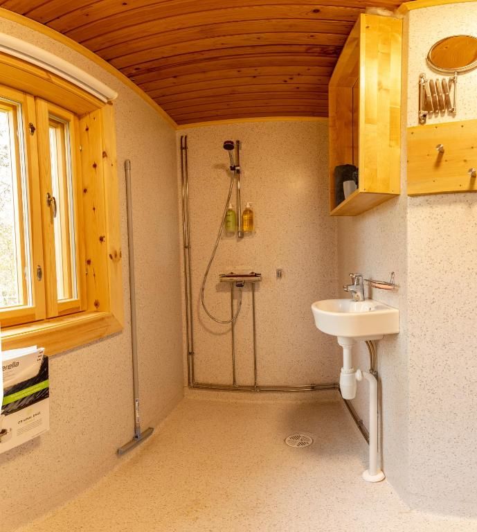 Дома для отпуска SUMMER - The White Blue Wilderness Lodge Инари-63