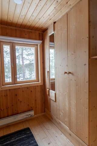 Дома для отпуска SUMMER - The White Blue Wilderness Lodge Инари Вилла с видом на сад-39